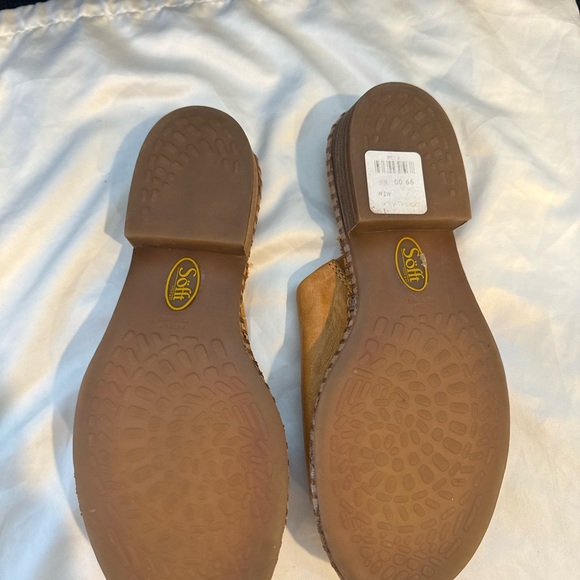 Söfft Yellow Leather Slide Leather Sandals - Picture 5 of 7